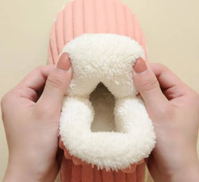 FluffEase™ Therapeutic Winter Slippers – Warmth Anytime