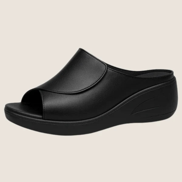 Monarch – Women’s Mule NoirLift™ – Elegant Comfort