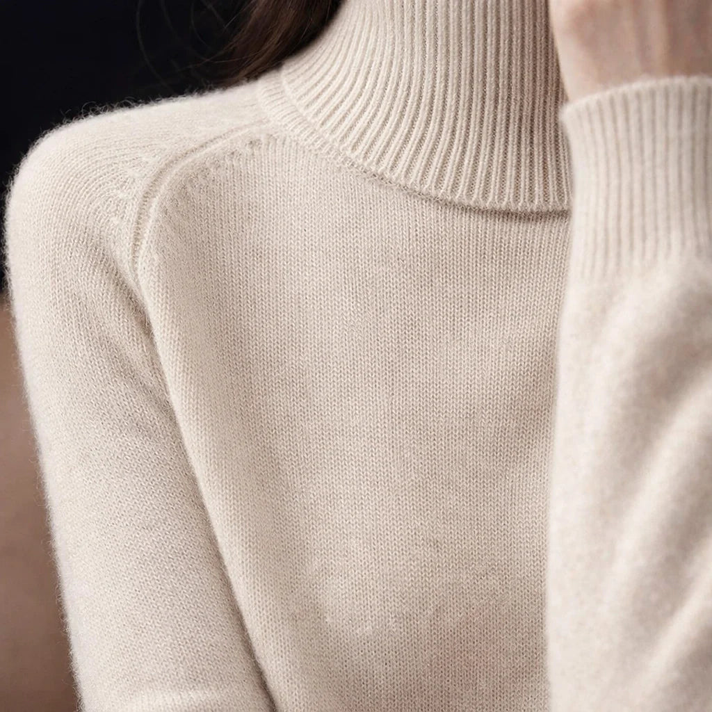 Monarch Wear™ | Convertible High-Neck Top Modulable™