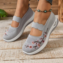 CloudPlus™ – Breathable and Ultimate Comfortable Orthopaedic Sneakers for Women - [UNMISSABLE]
