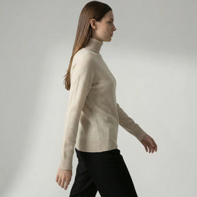 Monarch Wear™ | Convertible High-Neck Top Modulable™
