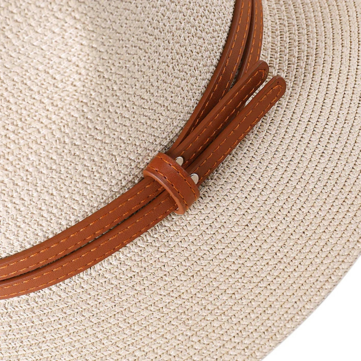 Ipanema Hat – Classic, Elegant Design in Natural Straw
