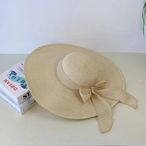 Jurerê Hat – Elegant Beach Style with a Wide Brim and Bow Detail