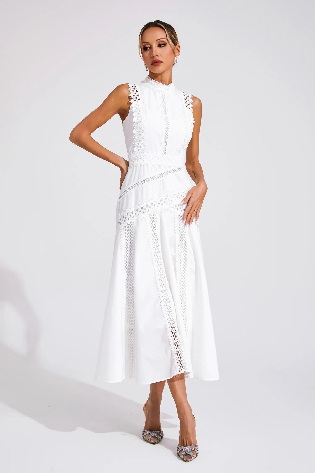 Women's Sleeveless Lace Cutwork Midi Dress